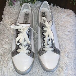 Mephisto Leather Sneakers Air Relax Shock Absorbing Soles White Silver Ladies 10